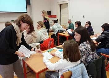 Diecézní charita zahájila kurzy češtiny pro ukrajinské uprchlíky v Hradci i v regionech