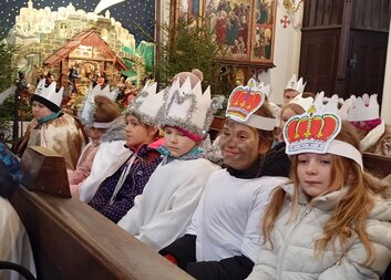 Hradeckým koledníkům požehná generální vikář Jan Paseka a koledu v regionech zpestří i spousta akcí