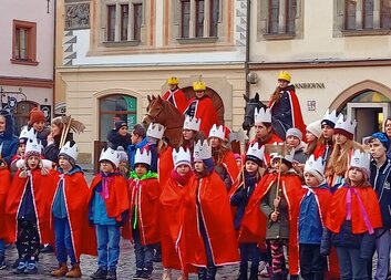 Tříkrálová sbírka 2024 v Pardubicích slavnostně zahájena