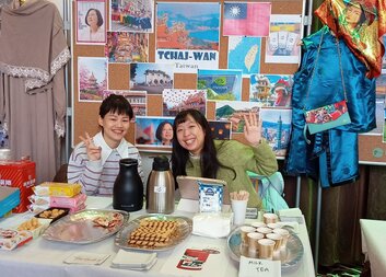 Letošní festival Setkání národů oslavil osobnosti, které mění svět